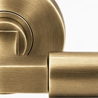 aged-brass-swatch