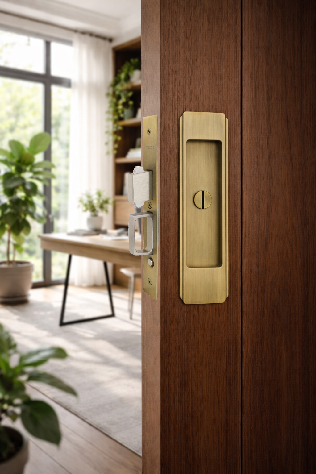 Art-Deco-Flush-Pull-with-Coin-Turn-2